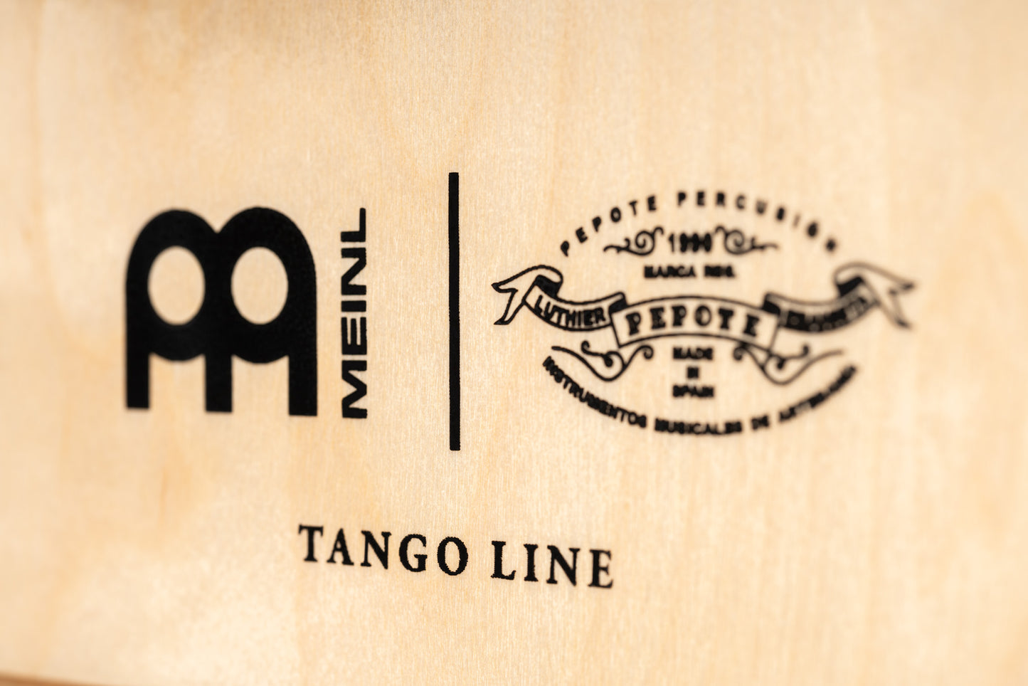 CAJON MEINL ARTISAN TANGO, FAÇADE EUCALYPTUS, CORPS EN BOULEAU BALTIQUE 7 PLIS (9MM)