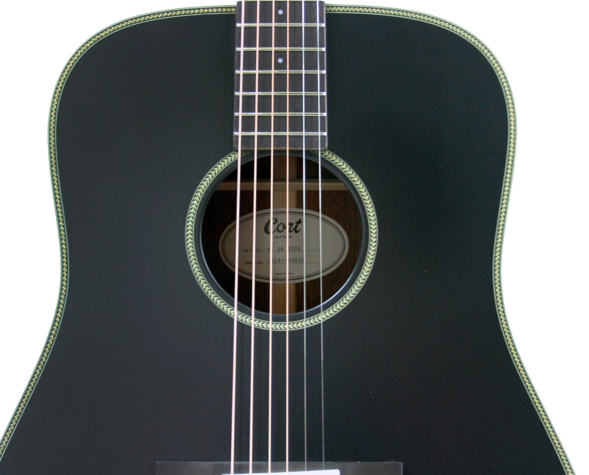 Essence D4, table épicéa Sitka massif torréfié, f/e acajou, touche & chevalet palissandre, semi brillant, table noire