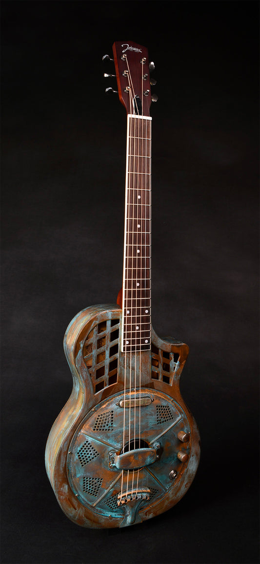 JR-994, corps en laiton"Brass Rust", manche acajou, touche palissandre, micro simple, résonateur single cone, soft case