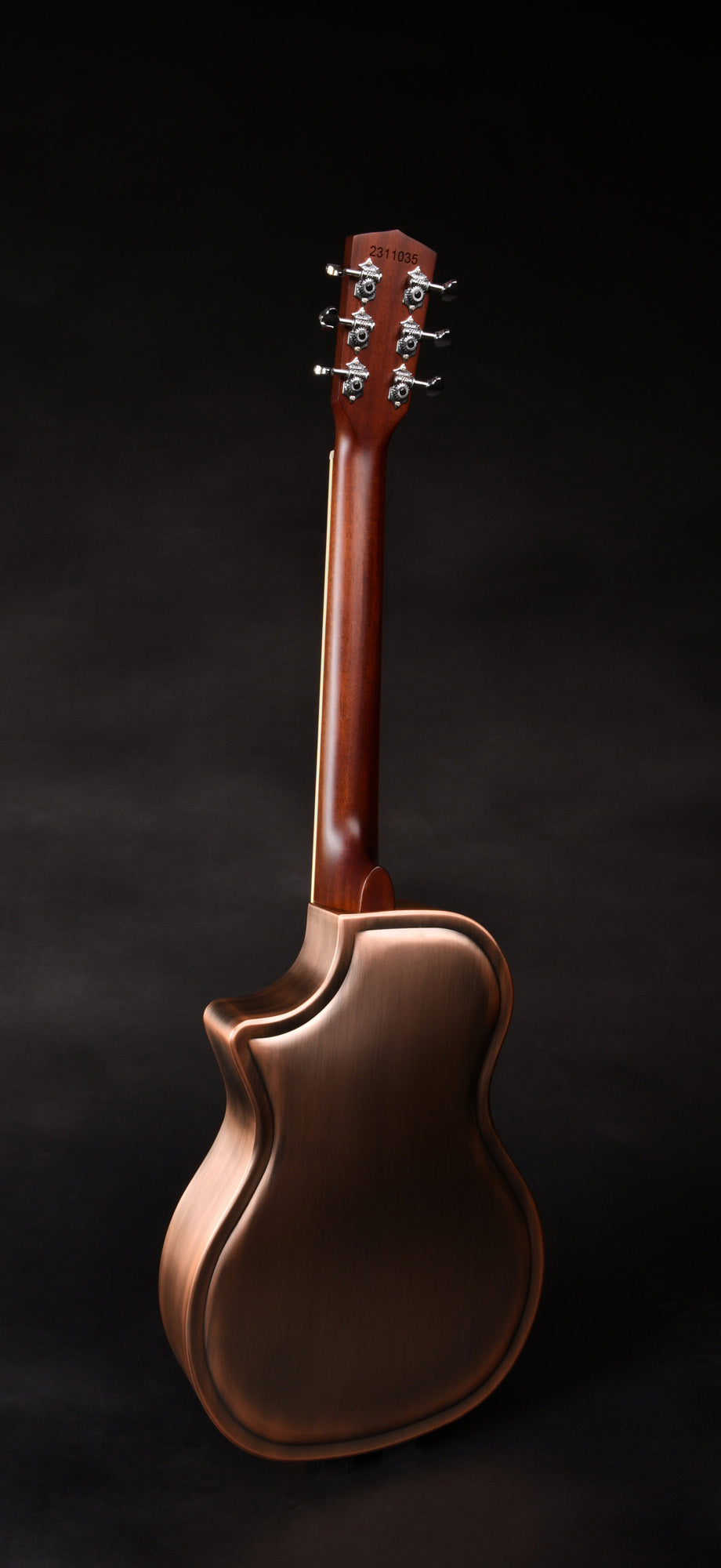 JR-994, corps en laiton, manche acajou, touche palissandre, micro simple, antique copper.