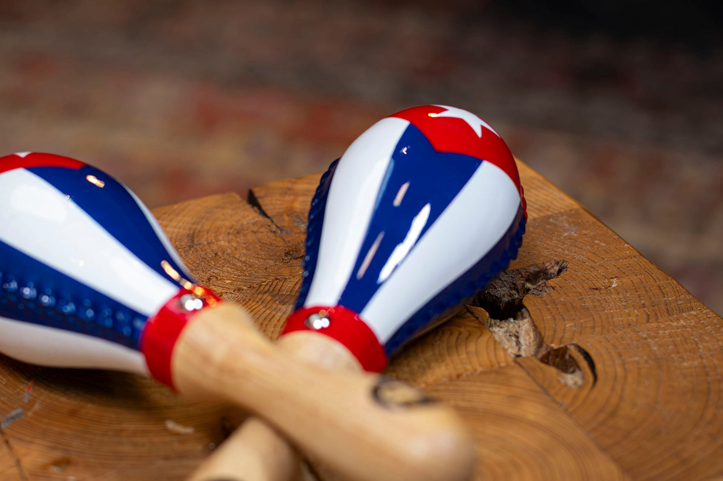 MARACAS MEINL PEAU ANIMALE MODELE STANDARD DRAPEAU CUBAIN