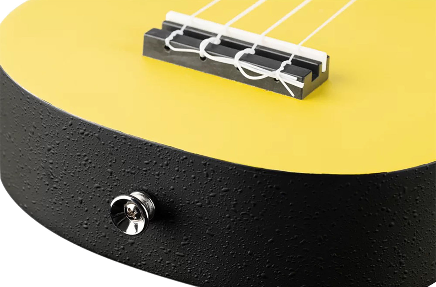 K2-LGR, pack ukulélé Soprano, table agathis, corps ABS galbé, manche okoumé, 12 frettes, accessoires, lemon grass satiné