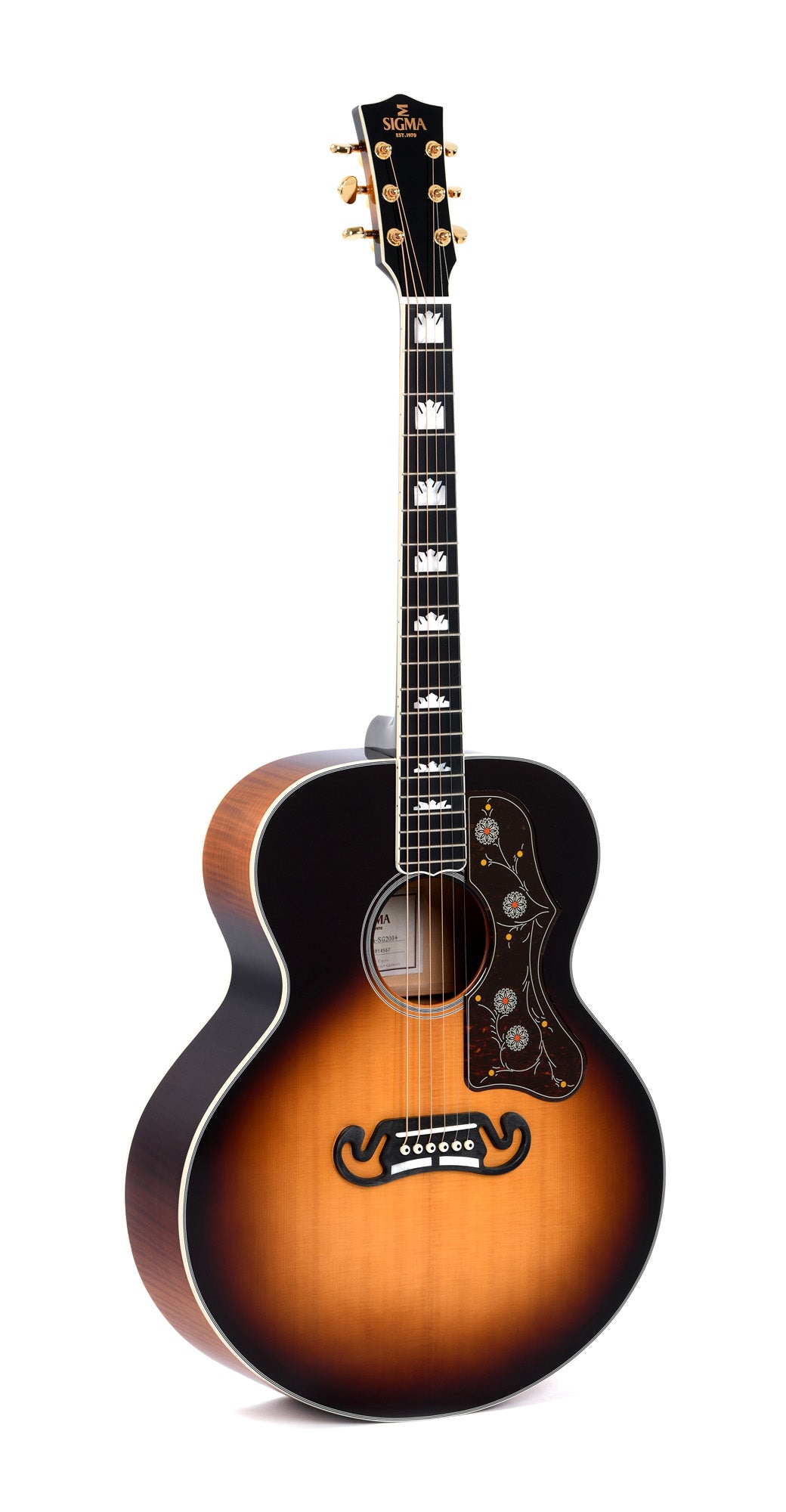 Modèle GJA-SG200, Grand Jumbo, table épicéa massif, f/e érable flammé, touche micarta, EQ Fishman, soft case, sunburst