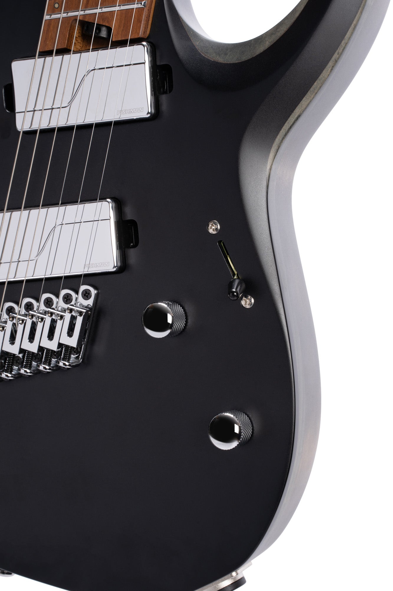 X700 Mutility, corps acajou, table frêne/érable, manche et touche érable torréfié, micros Fishman Fluence, housse, noir satiné