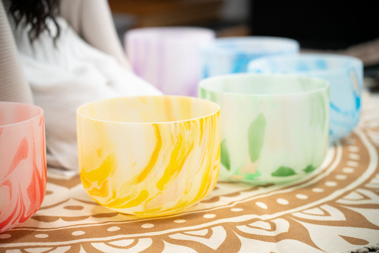 SINGING BOWL SONIC ENERGY CRISTAL 10" ROUGE, NOTE C4 CHAKRA RACINE