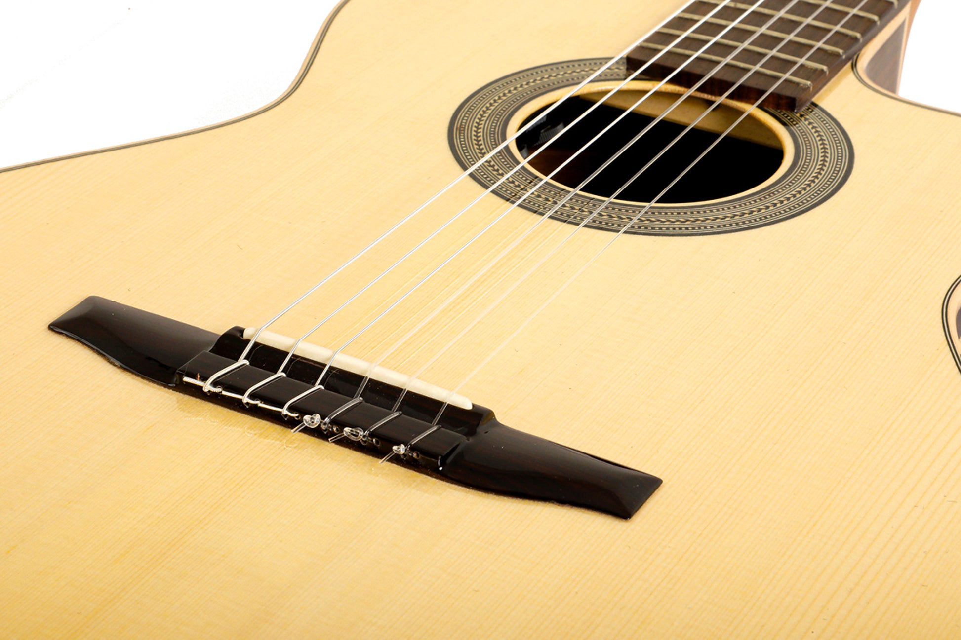 CROSSOVER-SP, pan coupé, EQ Fishman Sonitone, table épicéa massif, fond & éclisses palissandre, satiné, table brillante