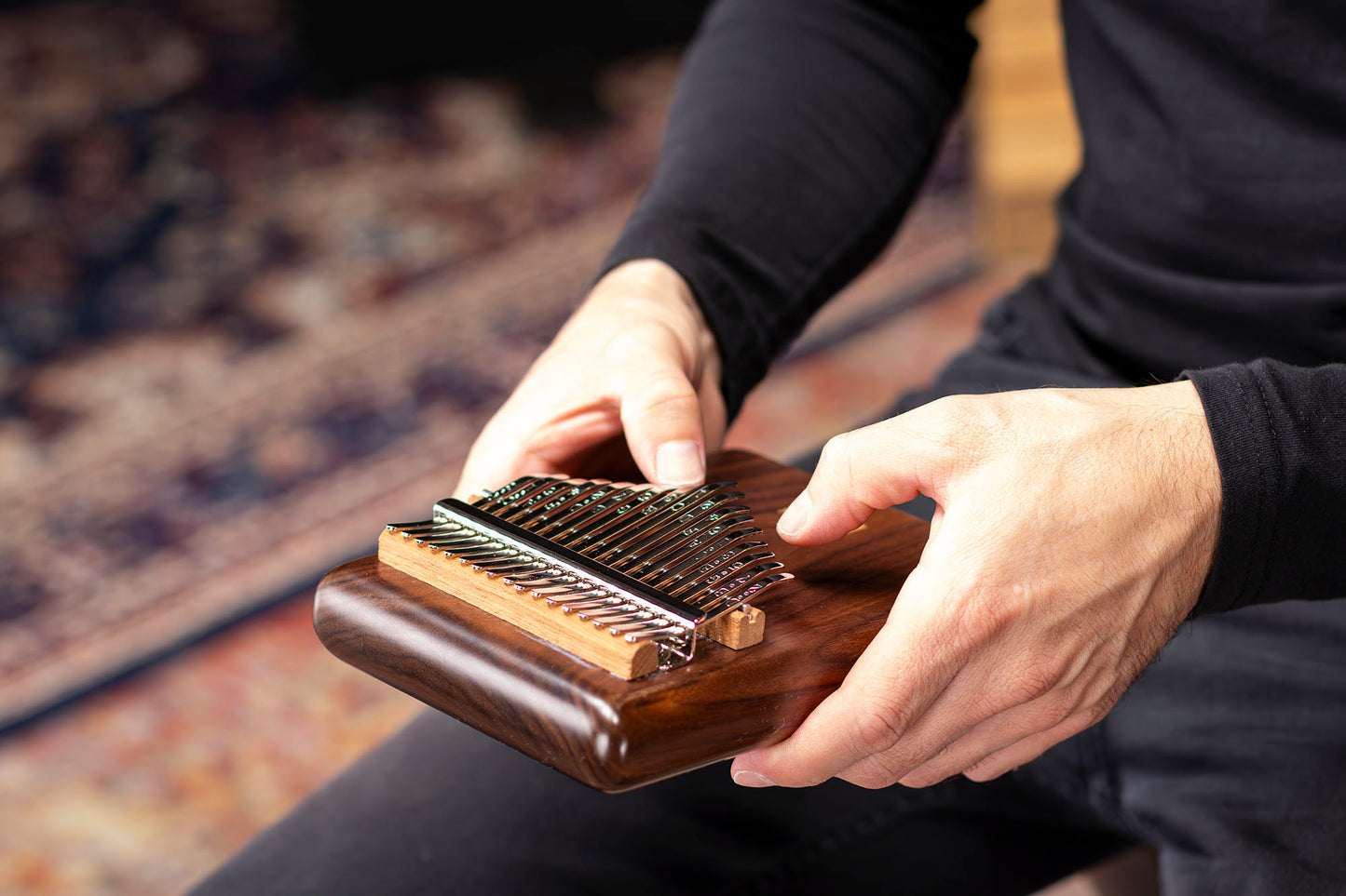 Kalimba électro Meinl, solid Pickup, noyer amrécain 17 notes - PKA17AW