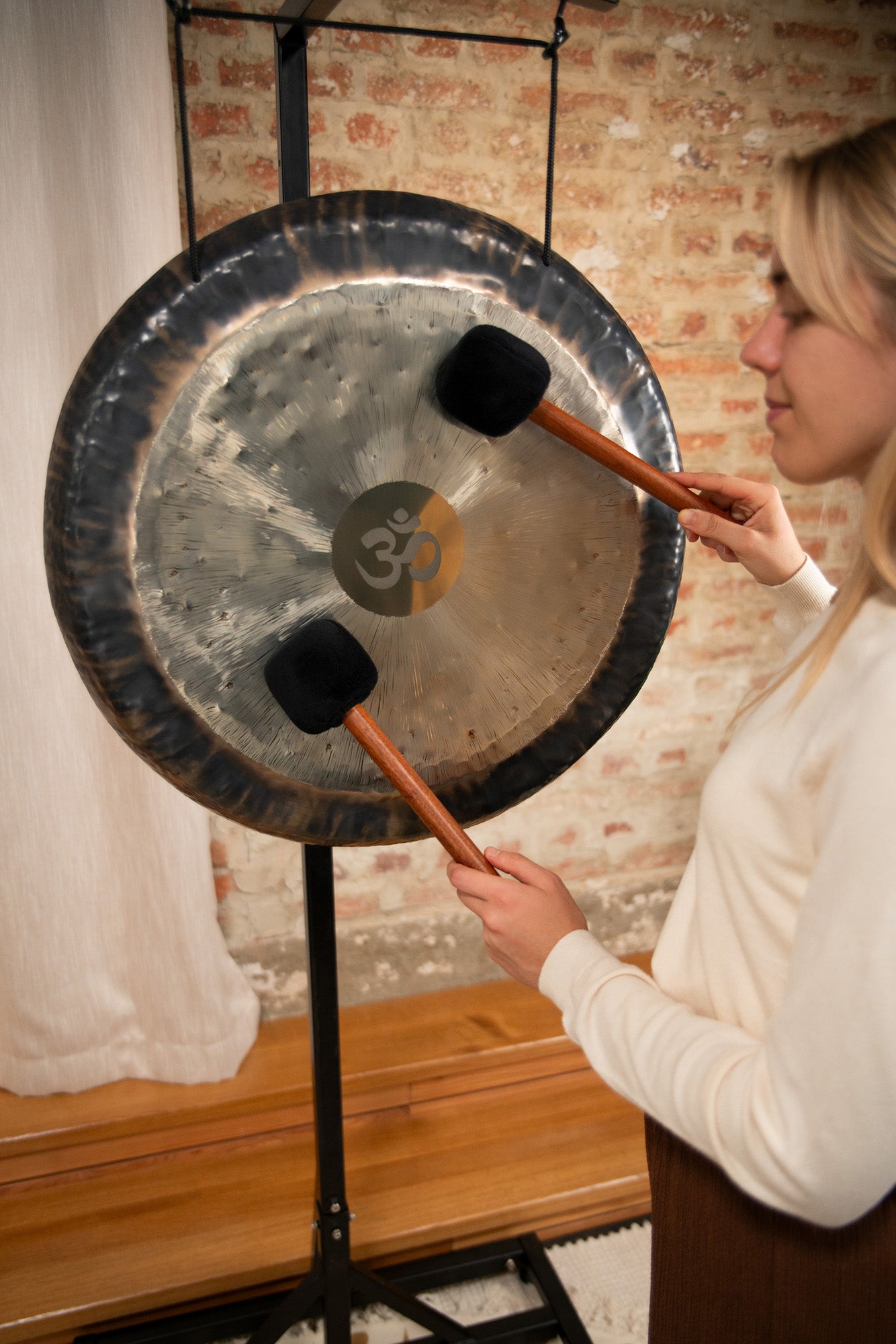 GONG SONIC ENERGY"OM" 24" 136,10 Hz en C#2 / 60 cm
