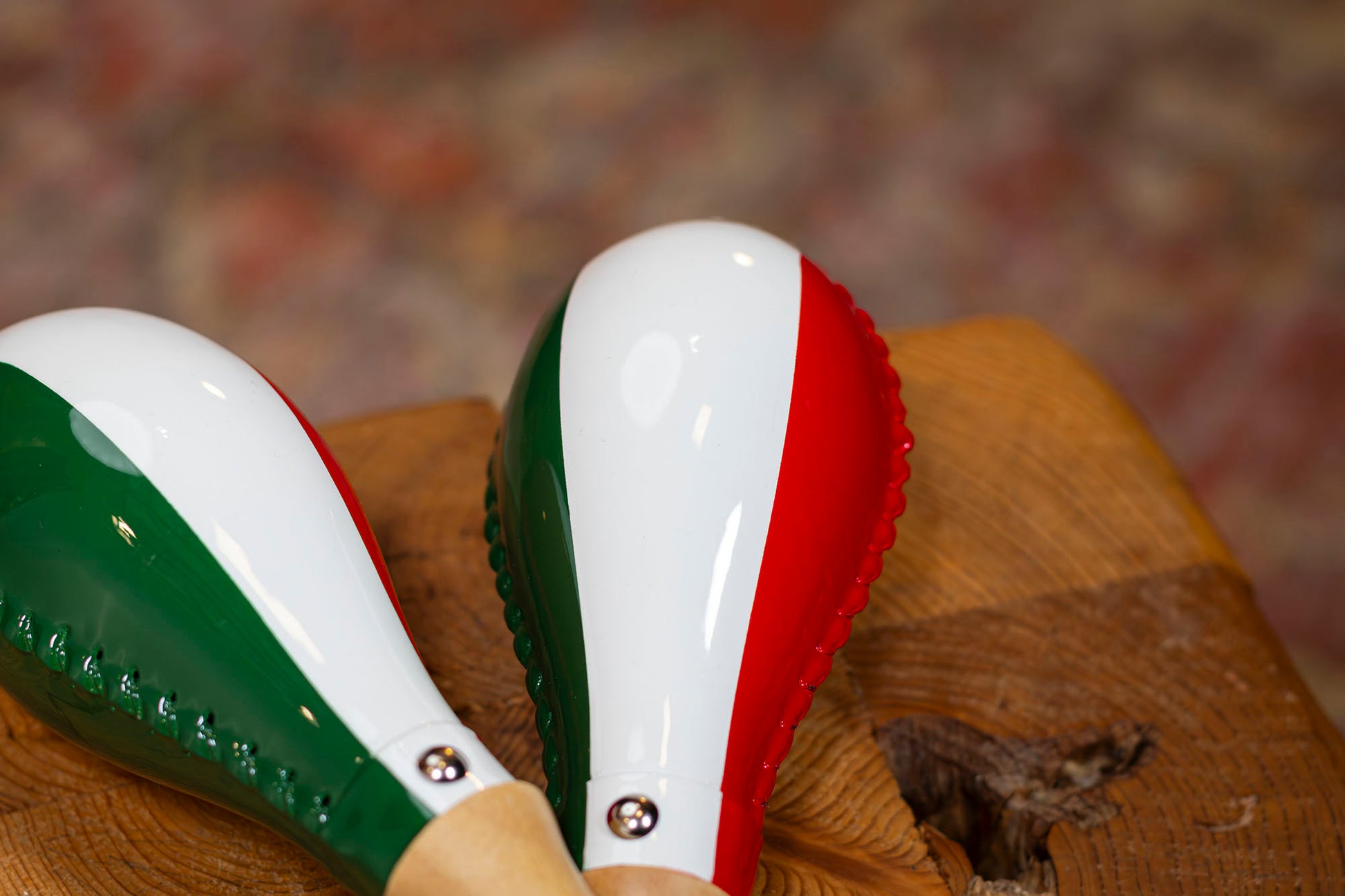 MARACAS MEINL PEAU ANIMALE MODELE STANDARD DRAPEAU MEXICAIN