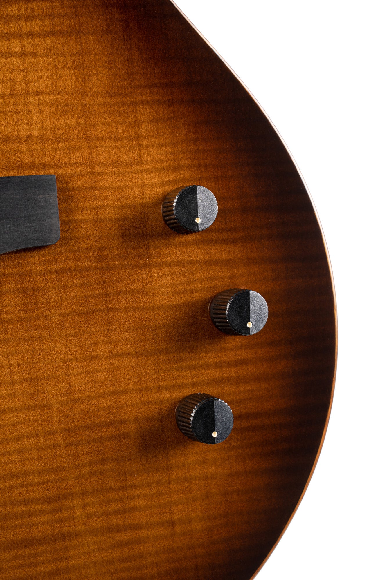 SUNSET NYLECTRIC DLX, table épicéa avec placage érable flammé, corps acajou chambré, EQ Fishman VTB, housse, tobacco sunburst