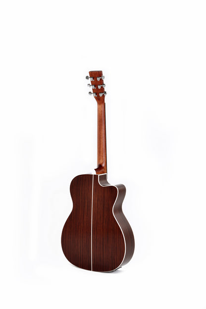 Modèle OMTC-1EL-SB, Orchestra Model pan coupé, table épicéa massif, f/e tilia, EQ Fishman, sunburst brillant, gaucher