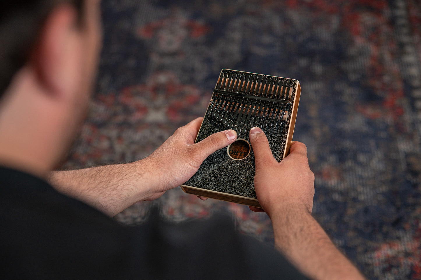 OKB4-MBK, kalimba Ortega série Acoustic, 17 notes en DO majeur, acacia massif, housse, noir