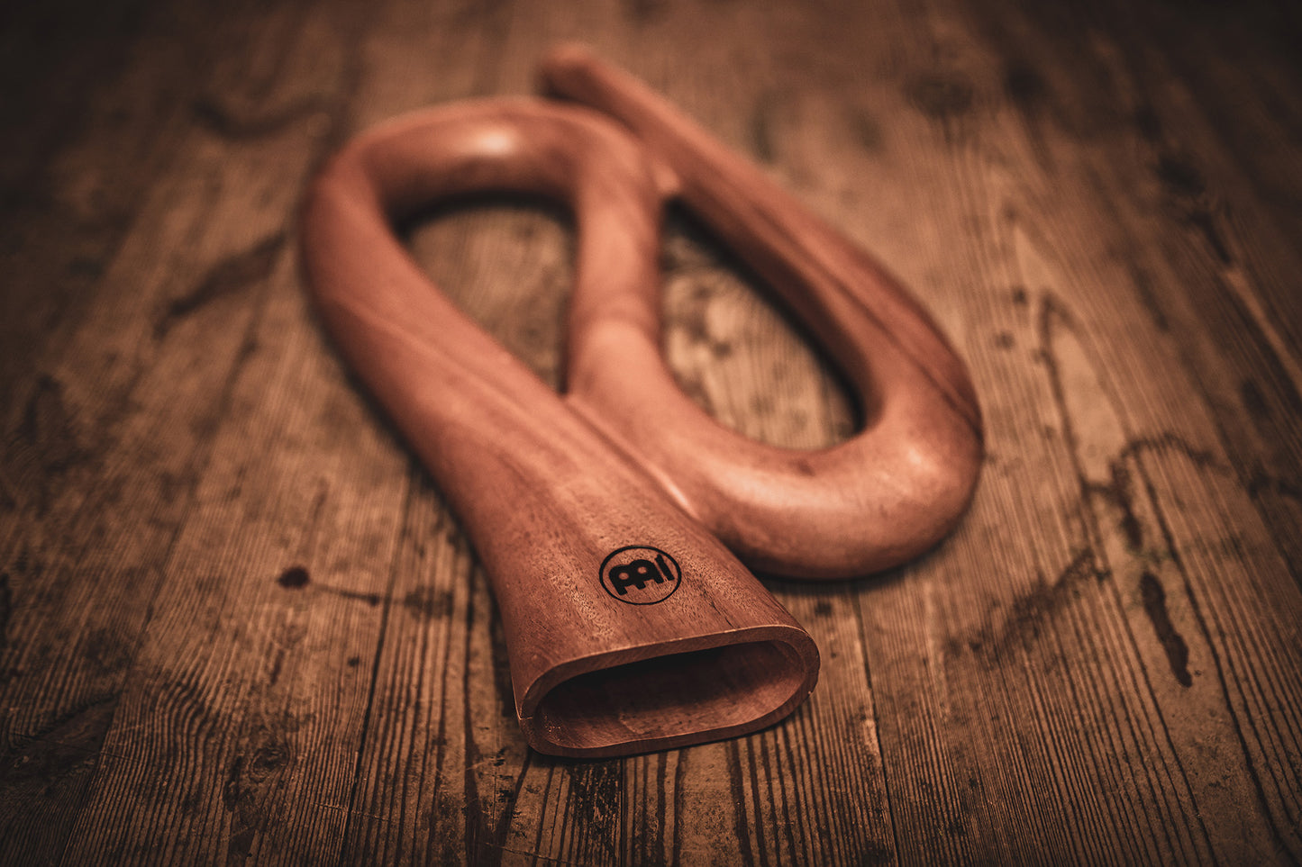 Didgeridoo Pro Meinl Sonic Energy en forme de S. Accordage en Do.