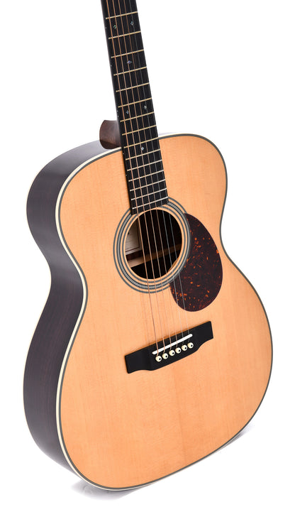 Modèle SOMR-28, Orchestra Model, table épicéa massif, f/e palissandre massif, touche & chevalet ébène, soft case, nat. brillant