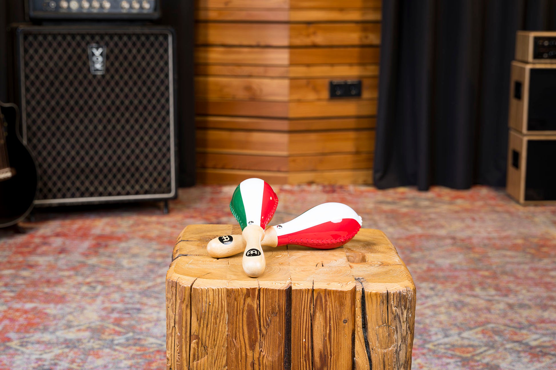 MARACAS MEINL PEAU ANIMALE MODELE STANDARD DRAPEAU MEXICAIN