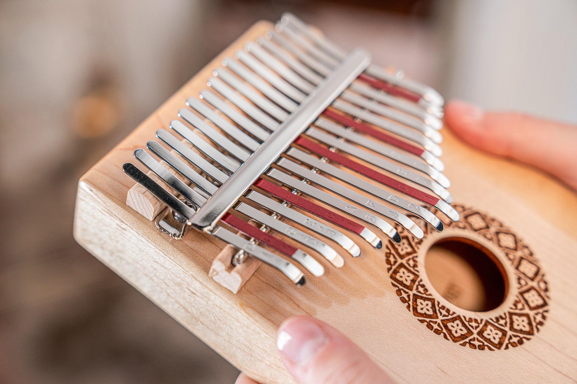 KALIMBA ELECTRO SONIC ENERGY 17 NOTES, DO MAJEUR