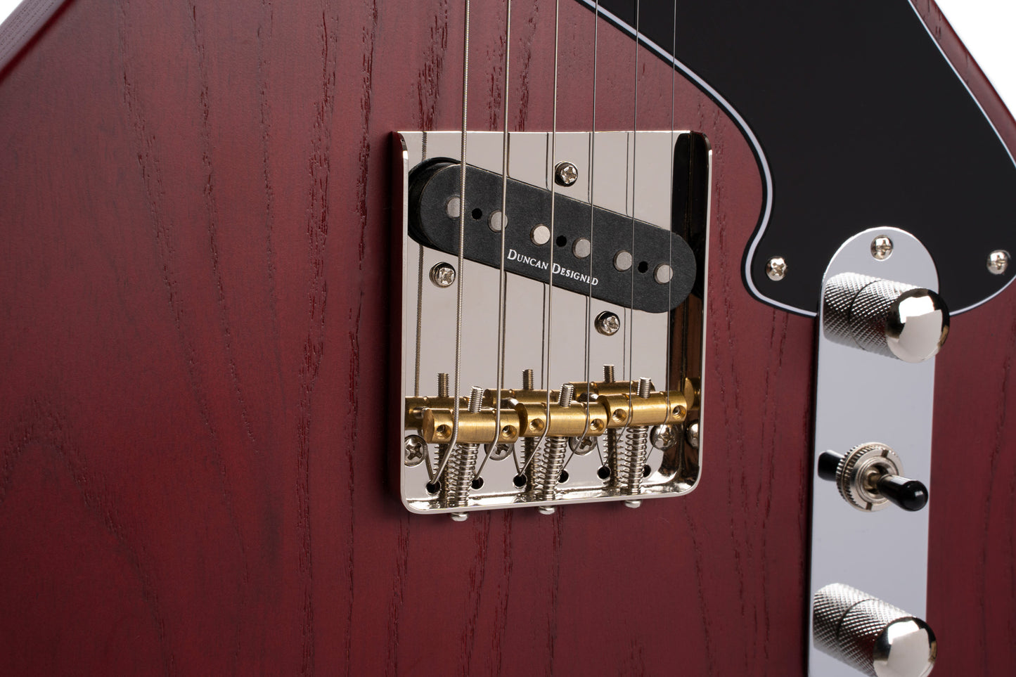 SUNSET TC, corps frêne, manche érable, touche jatoba, 2 micros CORT Voiced Tone, bordeaux pores ouverts