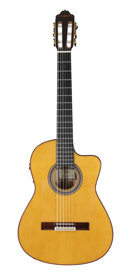 GIPSYKINGS (by André Reyes), Flamenco pan coupé, table épicéa massif, f/e cyprès massif, EQ Fishman Prefix Pro Blend, jaune