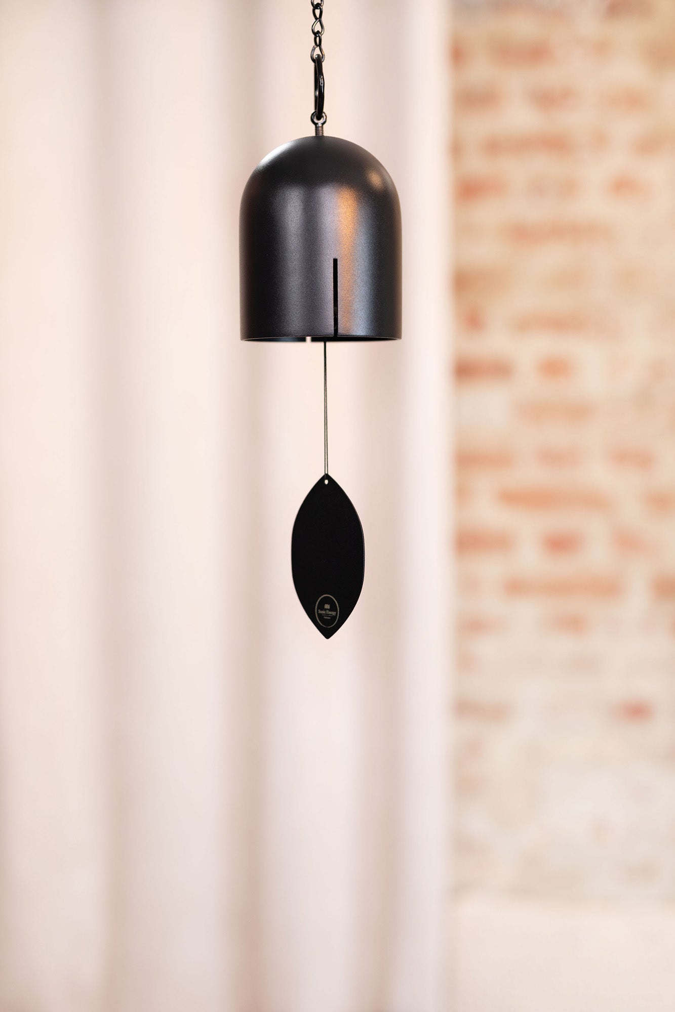 CLOCHE MET SONIC ENERGY 18" NOIR