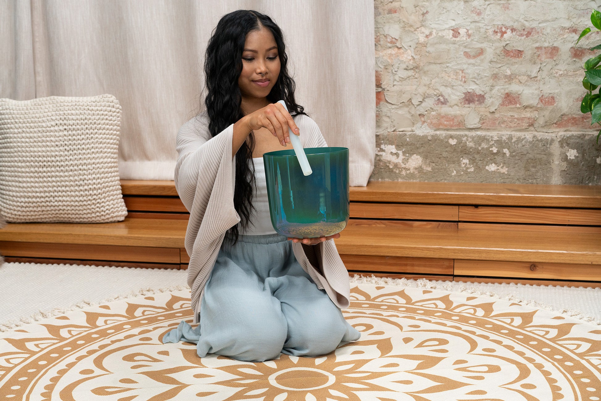 SINGING BOWL SONIC ENERGY ESSENCE CRYSTAL 8" NOTE F3, BLEU MENTHE, CHAKRA COEUR