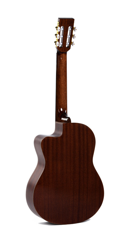 Modèle CMC-6E, classique 4/4 pan coupé, table cèdre massif, f/e acajou, touche palissandre, EQ Fishman, naturel