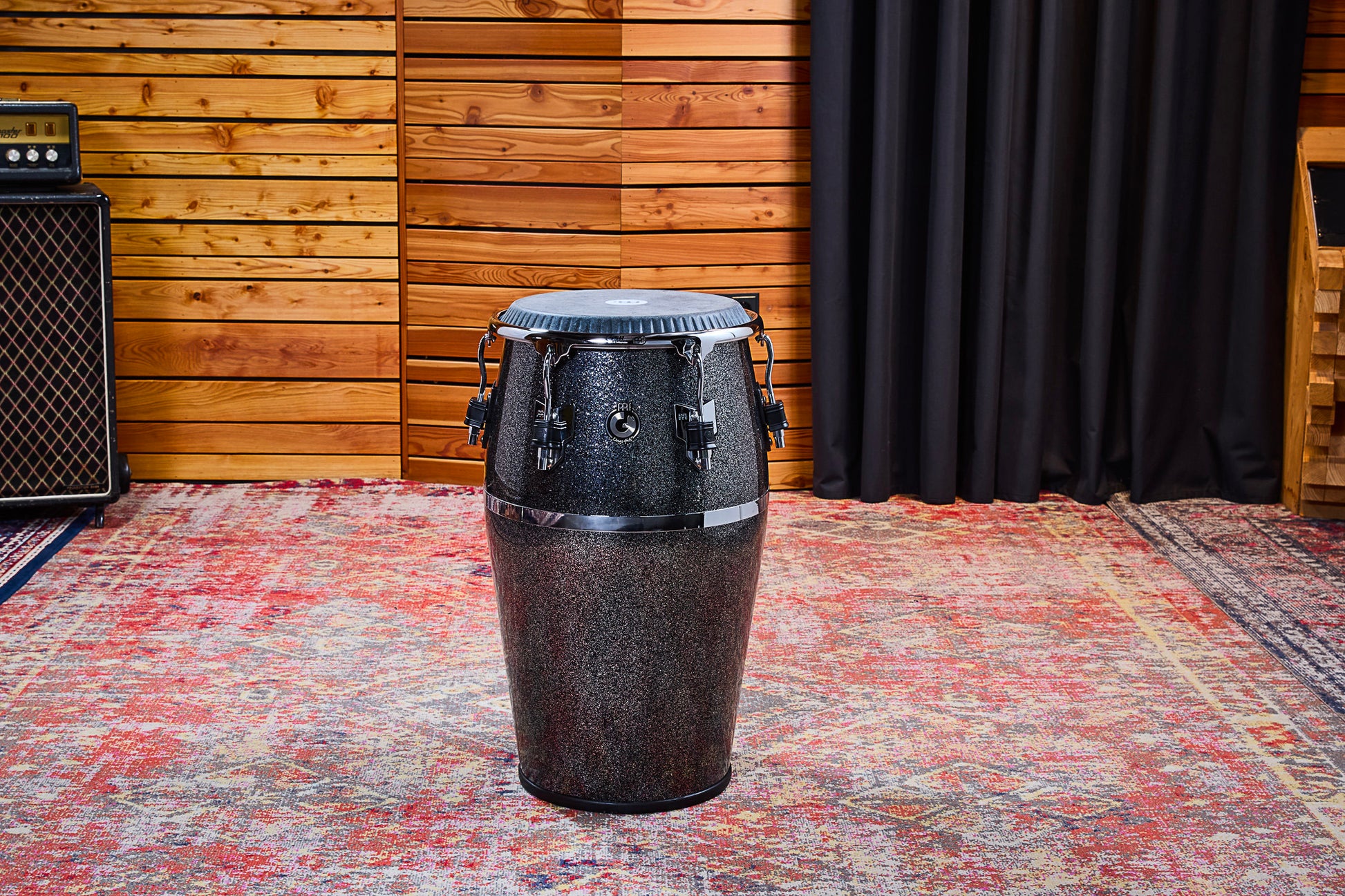 Tumba Diego Galé 12"1/2, fût fibre de verre 'premium', hauteur 71.12cm, peau cuir de veau noir, cercles SSR 4mm