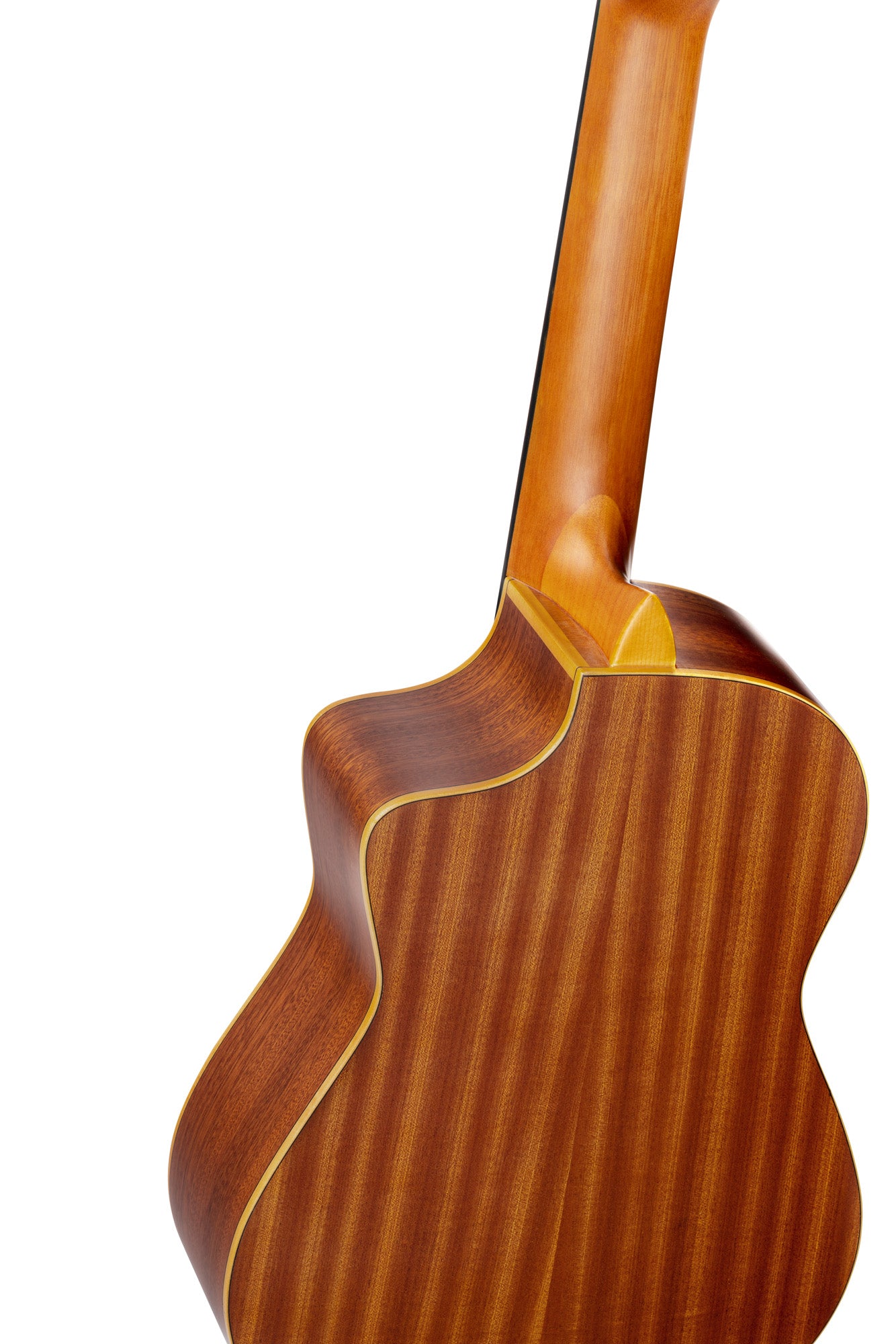 RQ38, Requinto, table épicéa Engelmann massif, fond & éclisses sapele, profondeur de caisse 110mm, sillet 50 mm, naturel satiné
