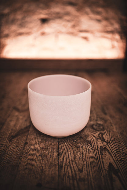 Bol tibétain d'une taille de 8" (20,32cm), hauteur : 17,02 cm, quartz et d'améthyste.