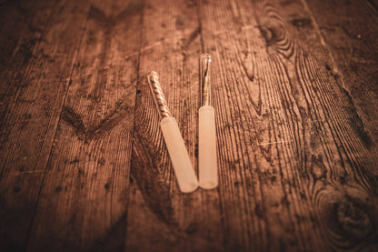 Les mailloches en verre et silicone Crystal semi-enduites.