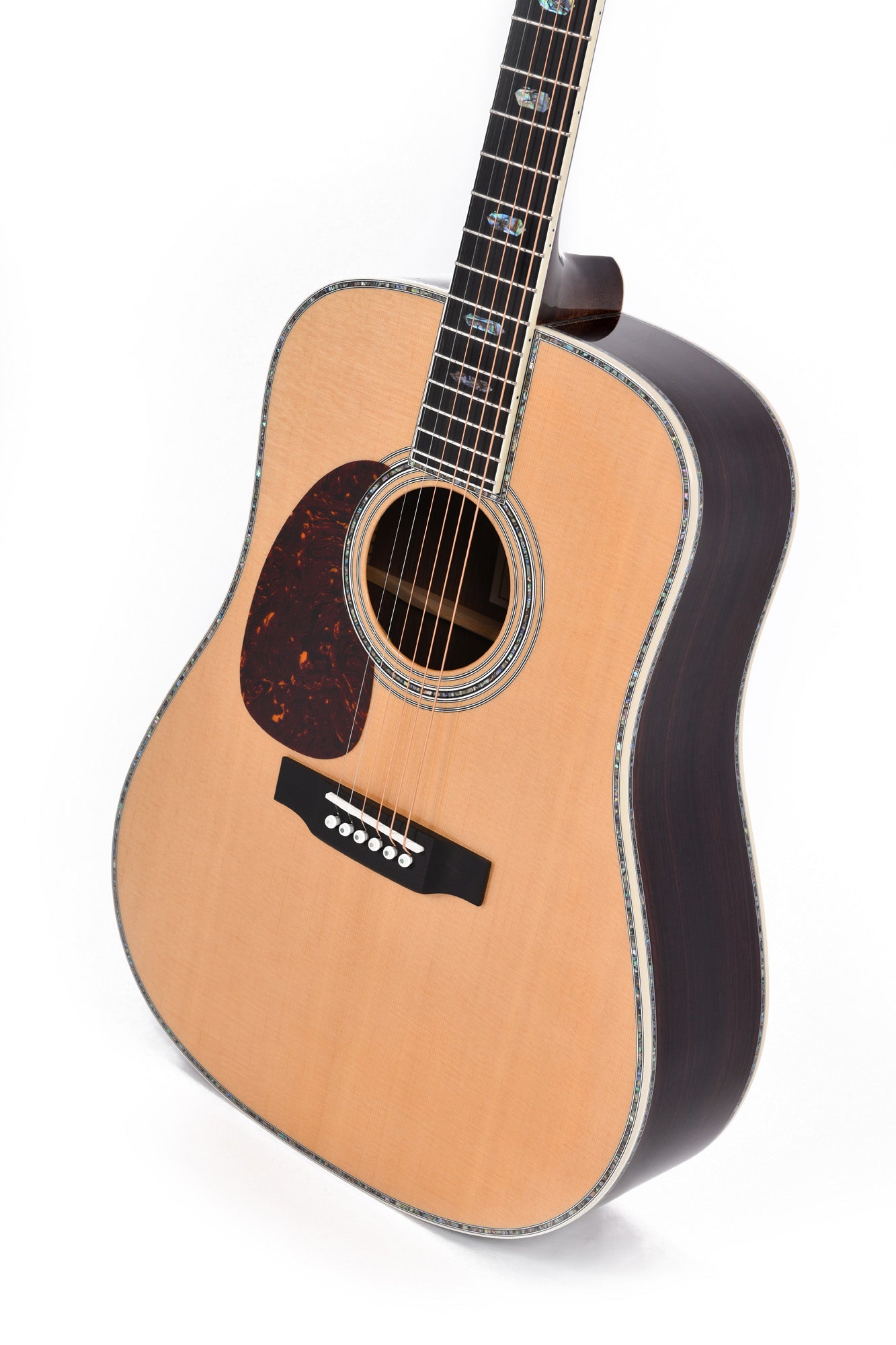 Modèle SDR-45L, Dreadnought, table épicéa massif, f/e palissandre massif, touche ébène, étui, naturel brillant, gaucher