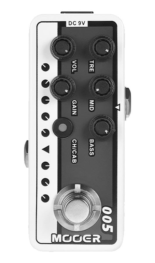 Pédale BROWN SOUND 3, préampli numérique type ampli signature VH V3, deux canaux, EQ 3 bandes par canal, blanc et gris