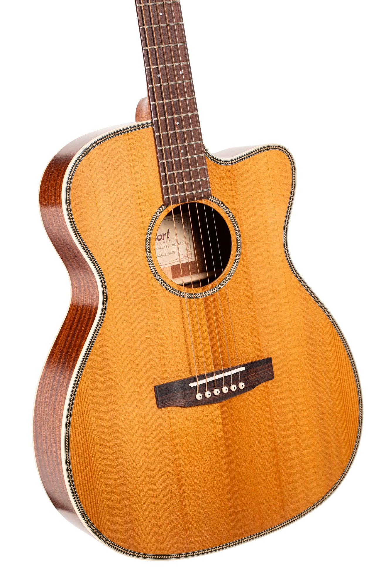 Essence OC4, table épicéa Sitka massif torréfié, f/e acajou, touche palissandre, Fishman Presys VT, semi brillant