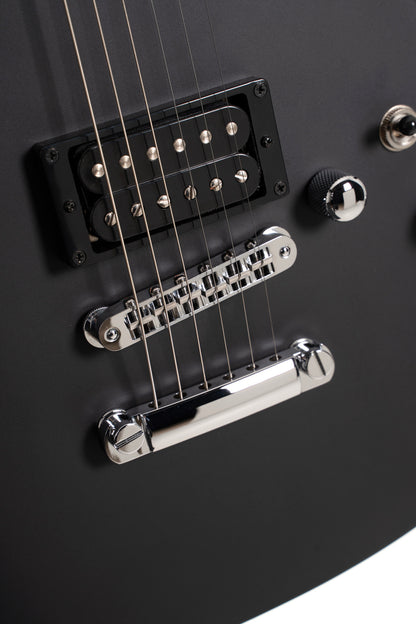 MBM-2H, signature Matt Bellamy, corps tilleul, manche érable, micros,"Kill" bouton, noir satiné