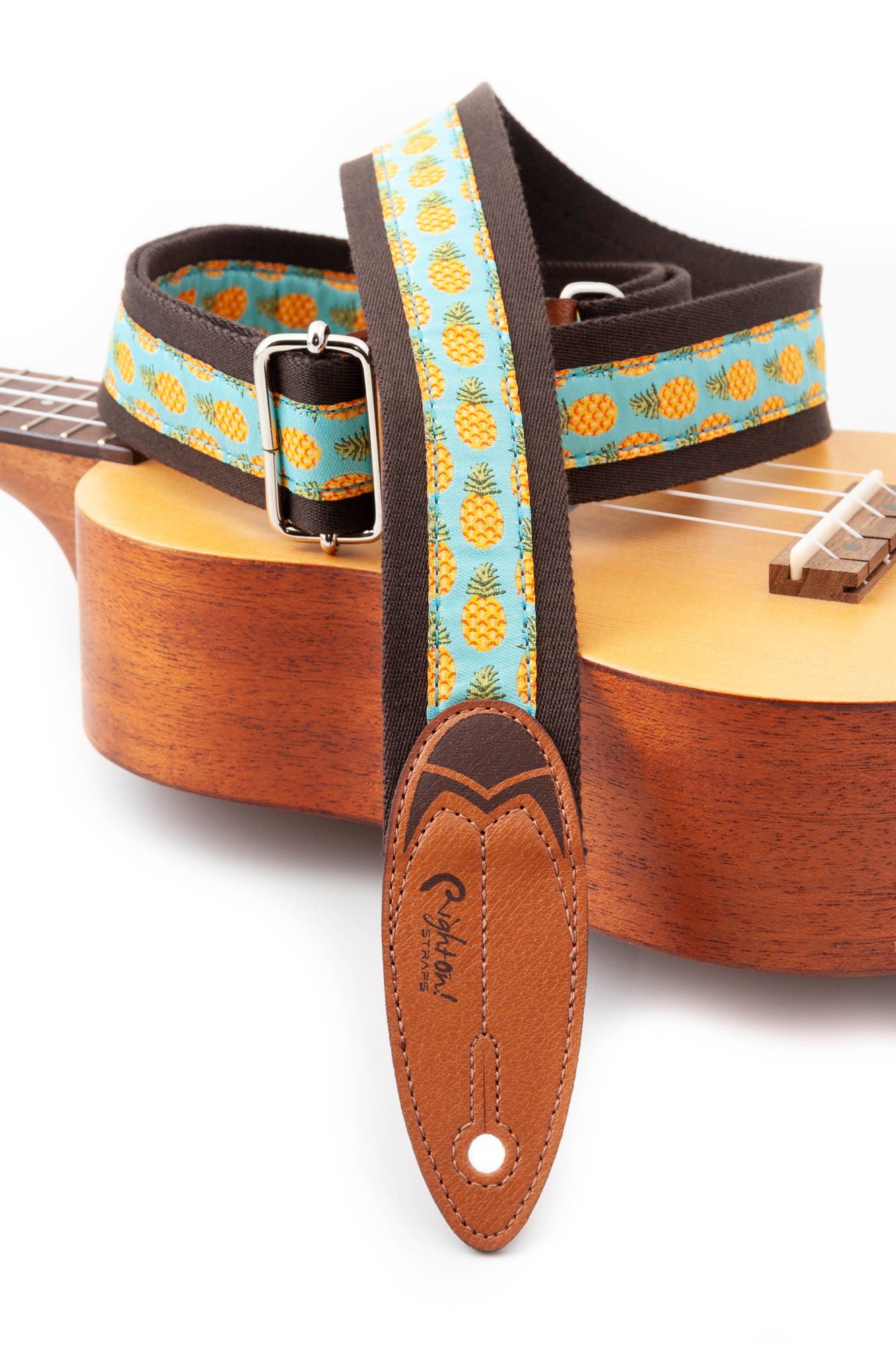 Courroie modèle SURF MALIBU, extérieur tissu, extrémités synthétique, largeur 4 cm, longueur 85 à 153 cm, brun