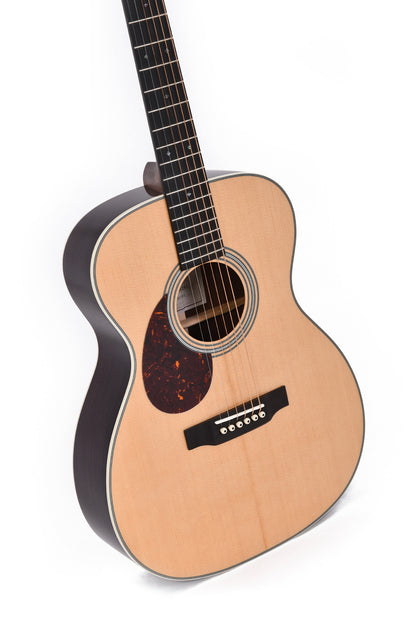 Modèle SOMR-28L, Orchestra Model, table épicéa massif, f/e palissandre massif, touche & chevalet ébène, soft case, gaucher