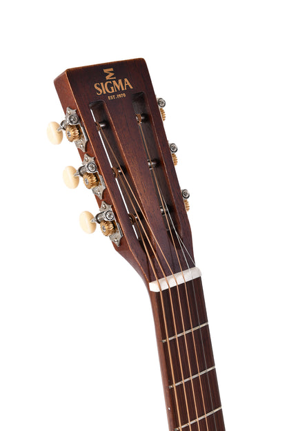 Modèle DMJ-15-AGED, Dreadnought Slope Shoulder, table acajou massif, f/e acajou, touche & chevalet pau ferro, naturel"vieilli"