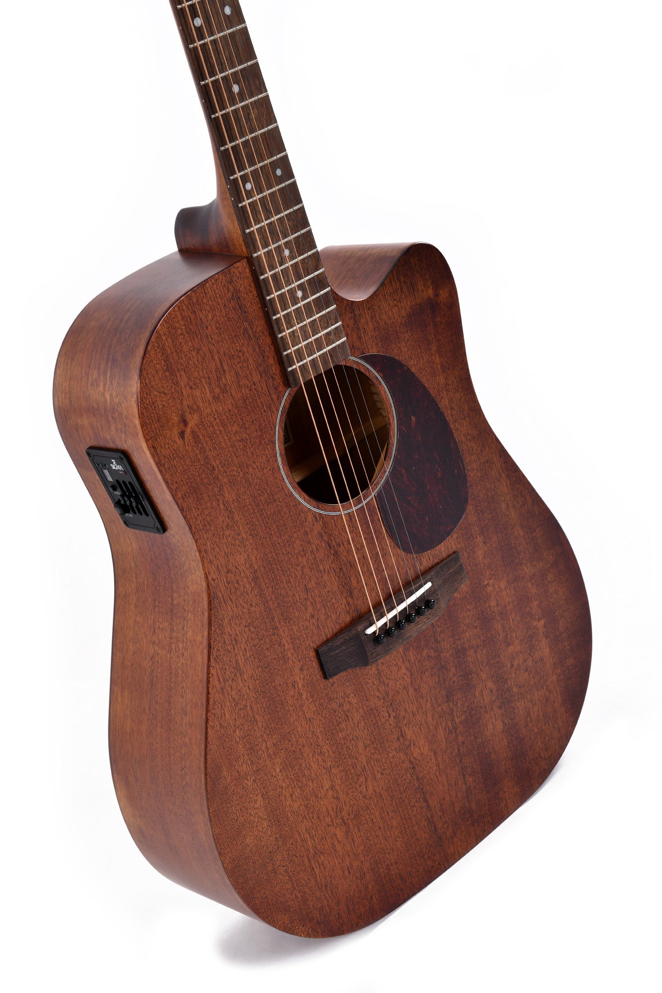 Modèle DC-15E, Dreadnought pan coupé, table acajou, fond & éclisses acajou, EQ SIGMA, naturel satiné